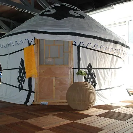 Yurt *